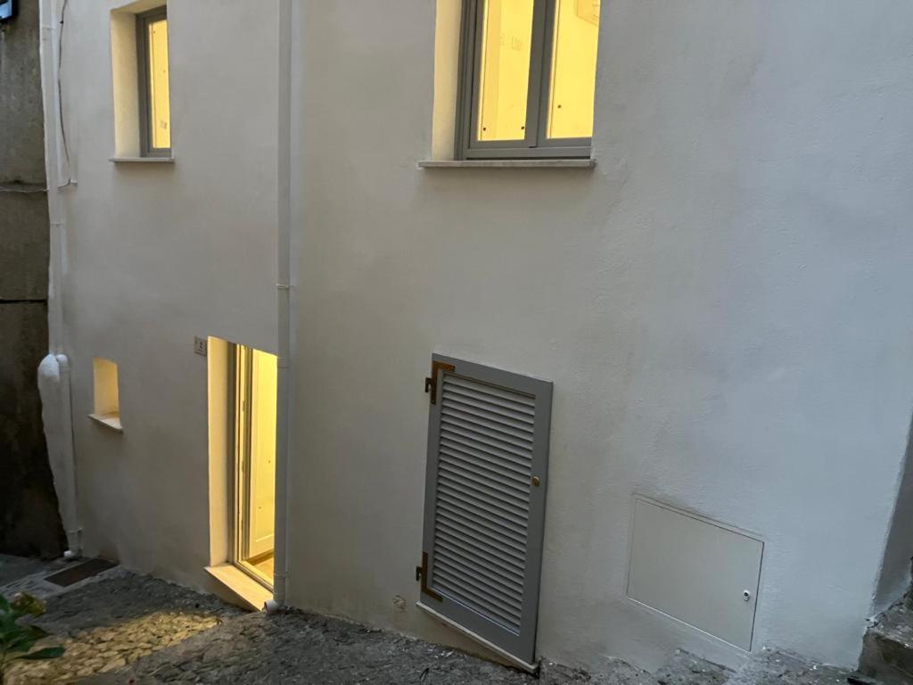 Bed and Breakfast Residenza Nel Borgo L'Appusentu Castelsardo Zewnętrze zdjęcie